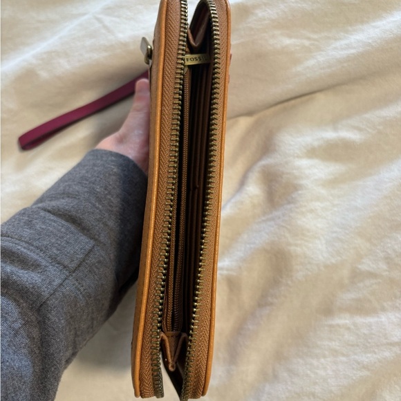 Fossil Brown Leather 3D Flowers Zip Around Wallet - Picture 9 of 13